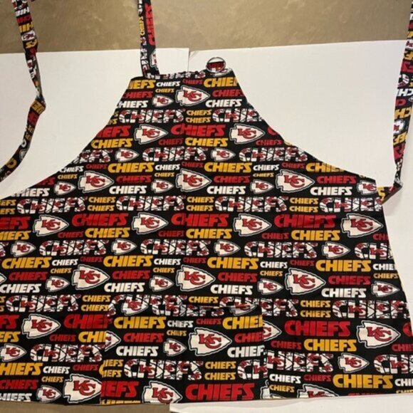 Kansas City Chiefs Barbeque Apron - Picture 1 of 3